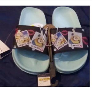 Minion Girl Pool Slides Size 11 Toddler New With Tags.
